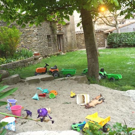 La Petite Maison Dans La Prairie Cassaignes 外观 照片